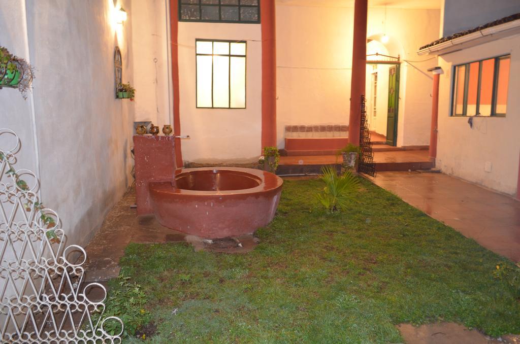 Casa Solariega Hostal B&B Sucre Bagian luar foto
