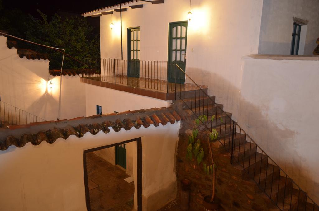 Casa Solariega Hostal B&B Sucre Bagian luar foto