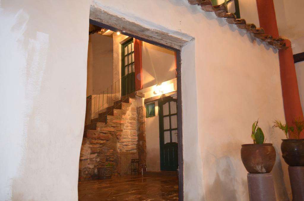Casa Solariega Hostal B&B Sucre Bagian luar foto