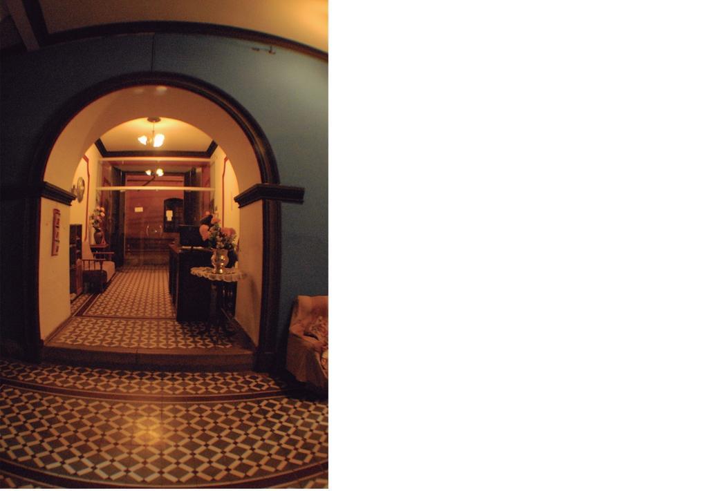 Casa Solariega Hostal B&B Sucre Bagian luar foto