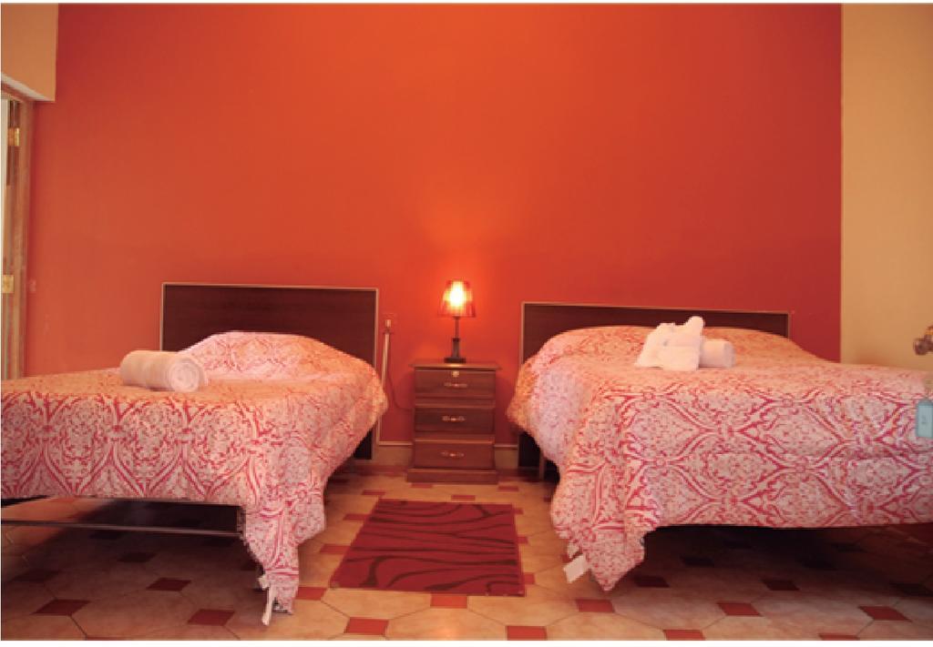 Casa Solariega Hostal B&B Sucre Bagian luar foto